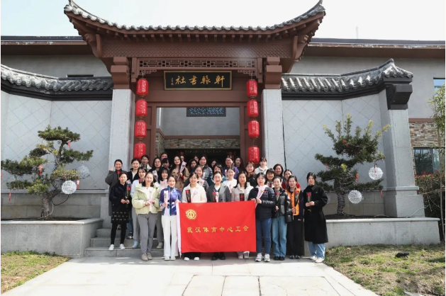 春暖三月綻芳華 公司舉辦“三八”婦女節主題活動