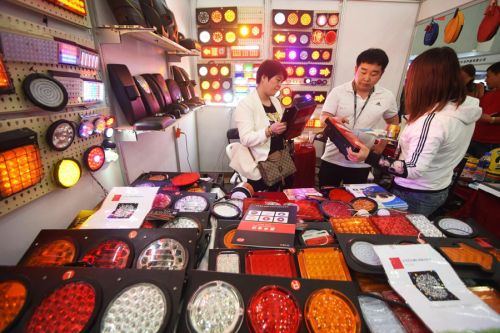 1700多家企業(yè)帶拳頭產(chǎn)品來(lái)漢，“辦汽配展離不開武漢”(圖2)